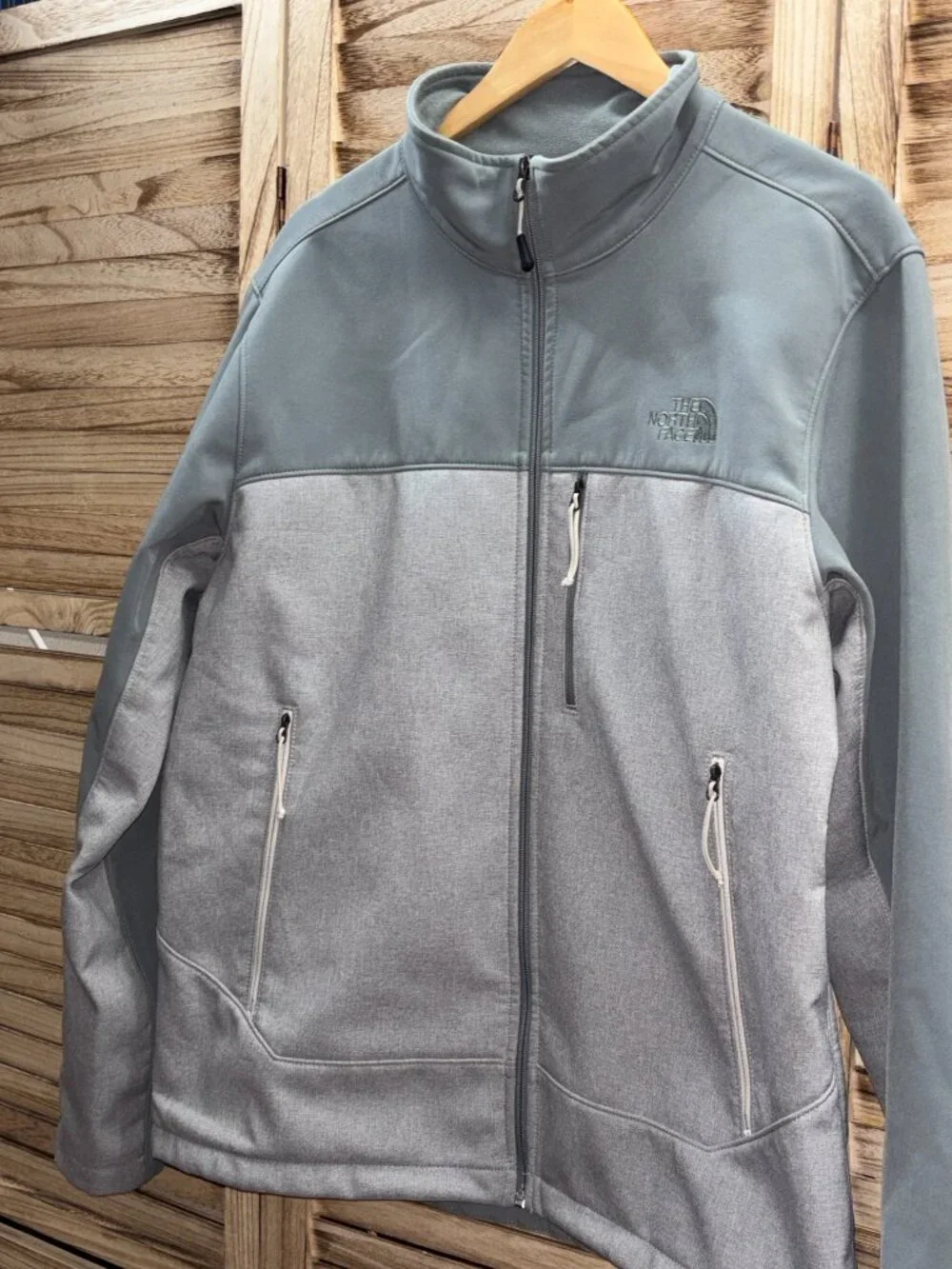 The North Face Apex Bionic Softshell Jacket Two-Tone Grey Large